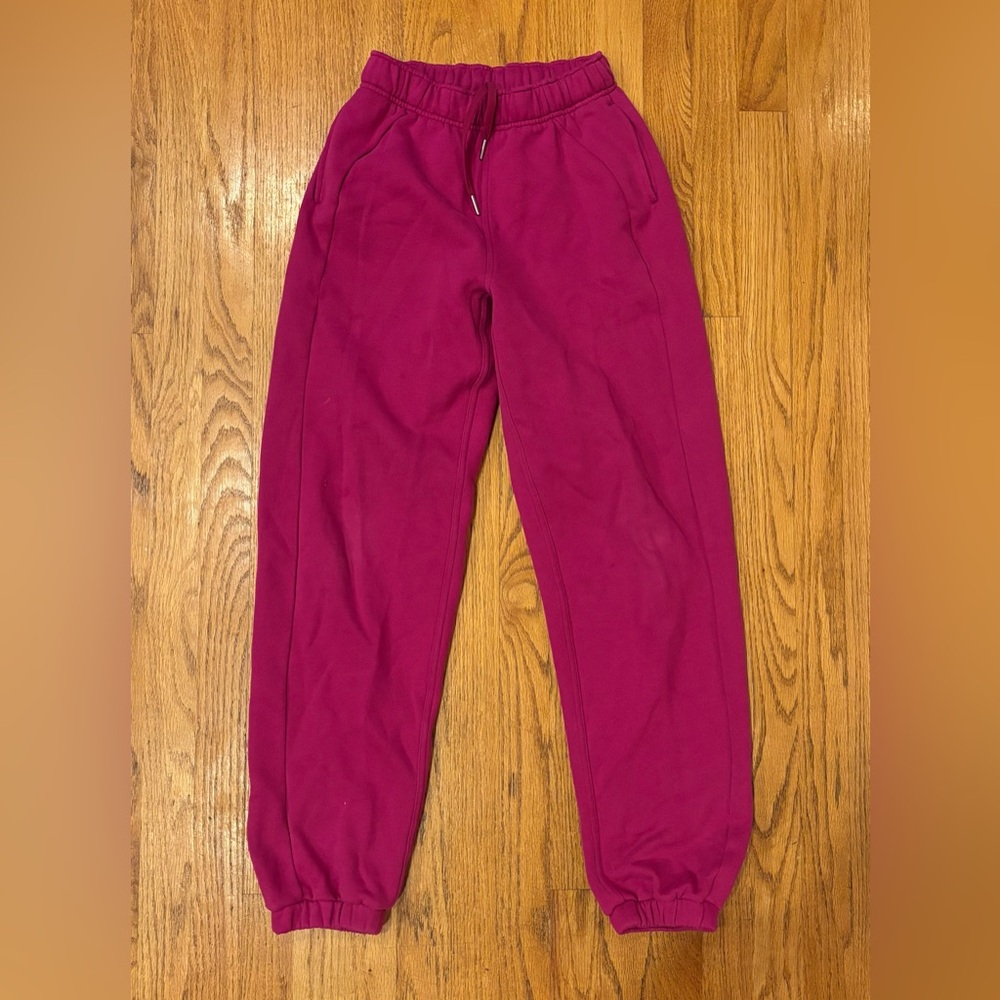 Lululemon Scuba Mid-Rise Oversized Jogger *Regular
Ripened Raspberry size XXS - Picture 8 of 14